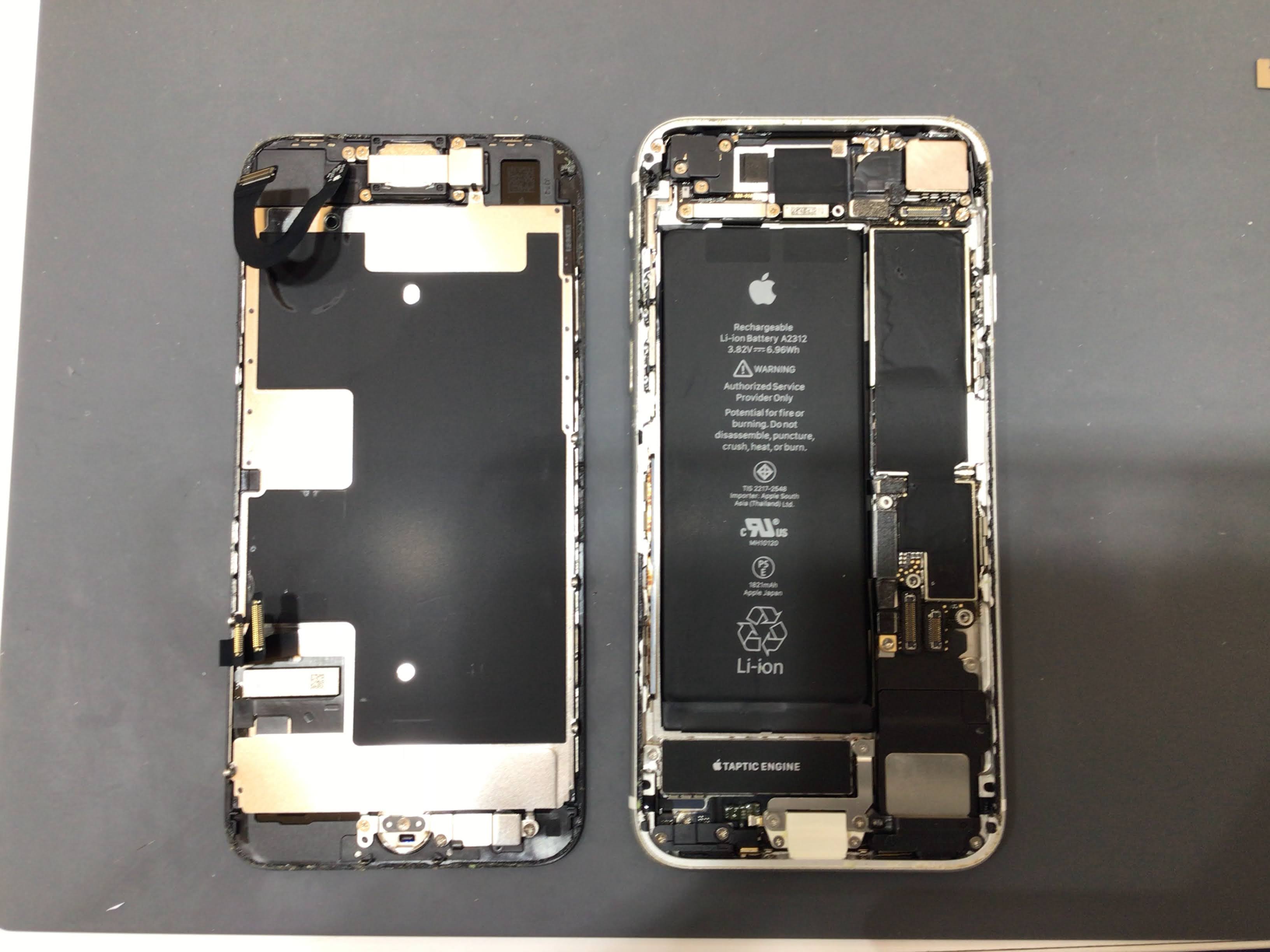 iPhoneSE2バッテリー修理　データをそのまま・最短即日修理のスマホ修理工房イーアス高尾店にご相談下さい！